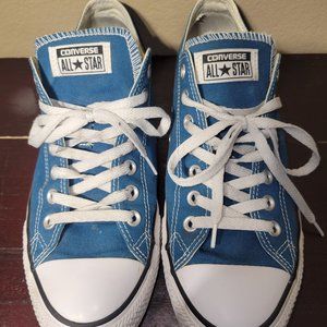 Chuck Taylors - All Stars